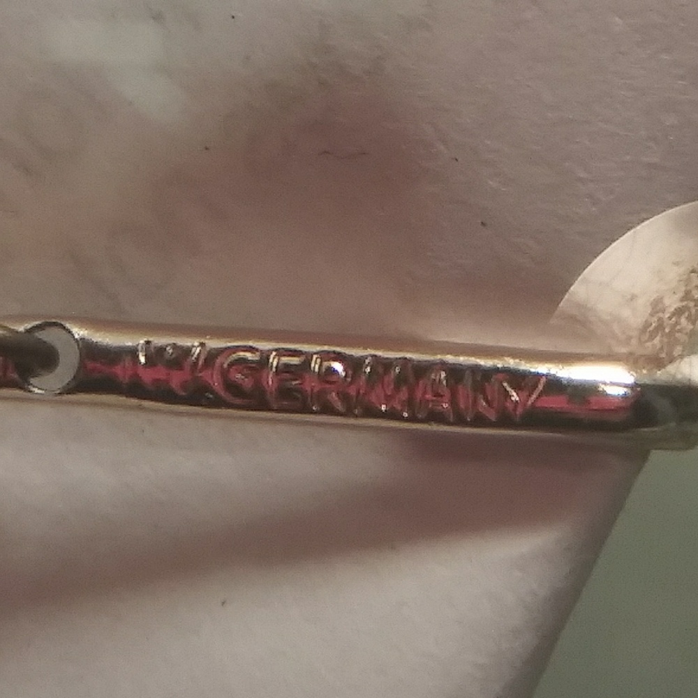 Necklace - Picture 3 of 3